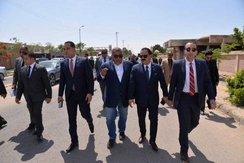 لجنة الصناعة بمجلس النواب تتفقد ميدانيا المنطقة الصناعية بالإسماعيلية.. صور