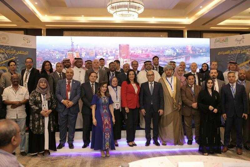 «السياحة والآثار» تؤكد أهمية الإعلام في الترويج للمقاصد السياحية