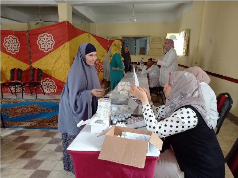 تنظيم قافلة سكانية إلى قرية سماديس في محافظة البحيرة