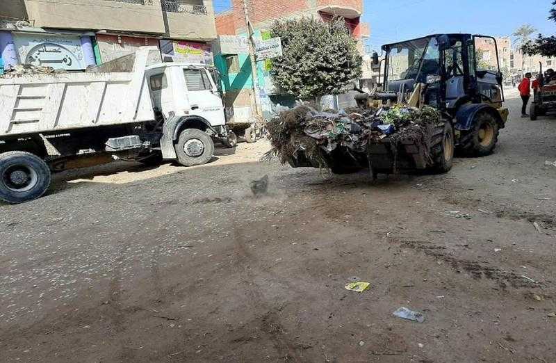 رفع 310 طن قمامة وأتربة من شوارع مدينة طنطا