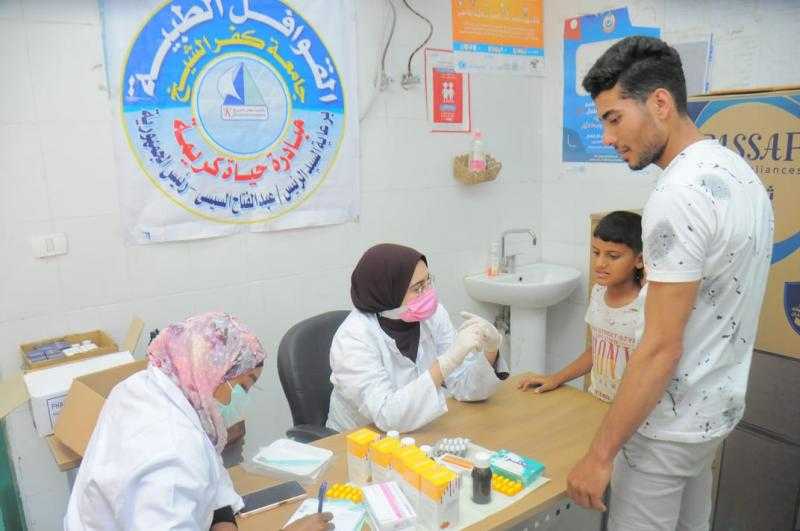 ضمن ”حياة كريمة”.. جامعة كفر الشيخ تنظم قافلة طبية وتدريب على الحرف| صور