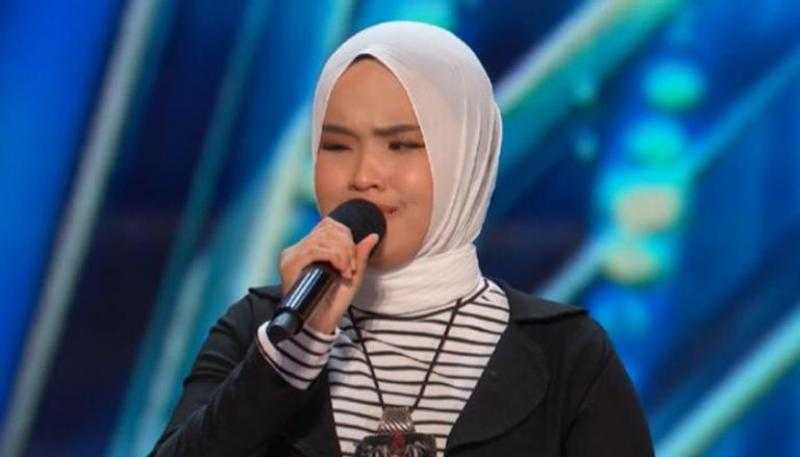 مسلمة كفيفة تخطف الأنظار في برنامج” أمريكا جوت تالنت”