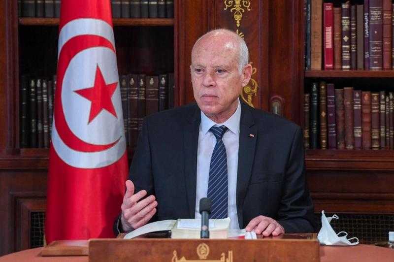 الرئيس التونسي يؤكد دور القوات المسلحة في الحفاظ على سيادة البلاد