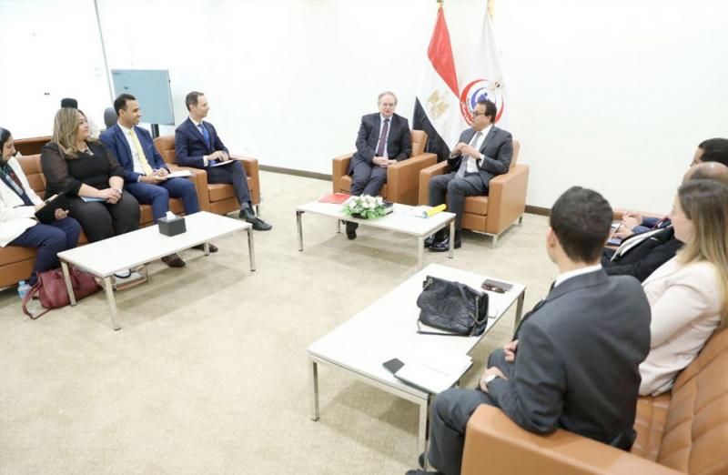 خط أحمر