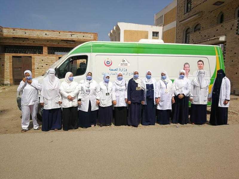 الكشف على 1853 مريضا في قافلة علاجية بقرية الأمل بالدقهلية