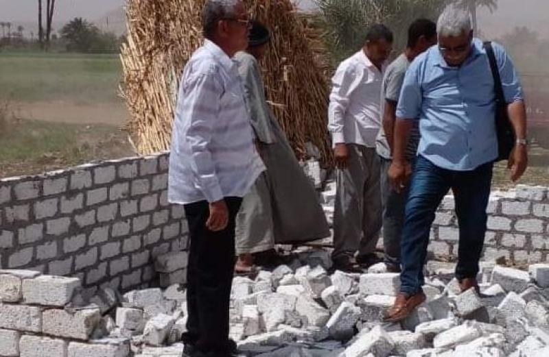 خط أحمر
