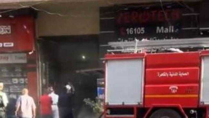انتداب المعمل الجنائي لمعاينة حريق نشب داخل مول بوسط البلد
