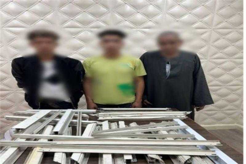 تجديد حبس شخصين لسرقتهما نوافذ مركز شباب بالسيدة زينب