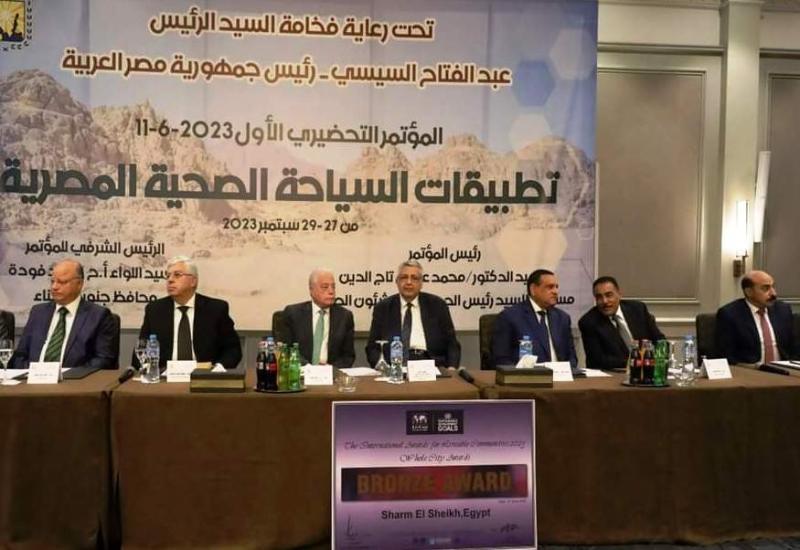 محافظ أسوان: صناعة السياحة يمتد تأثيرها على أكثر من 90 مهنة وحرفة
