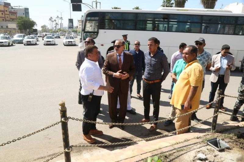 محافظ كفر الشيخ يتفقد أعمال التطوير وزراعة 200 ألف شجر وتبطين 398 كيلو متر ترع.. صور