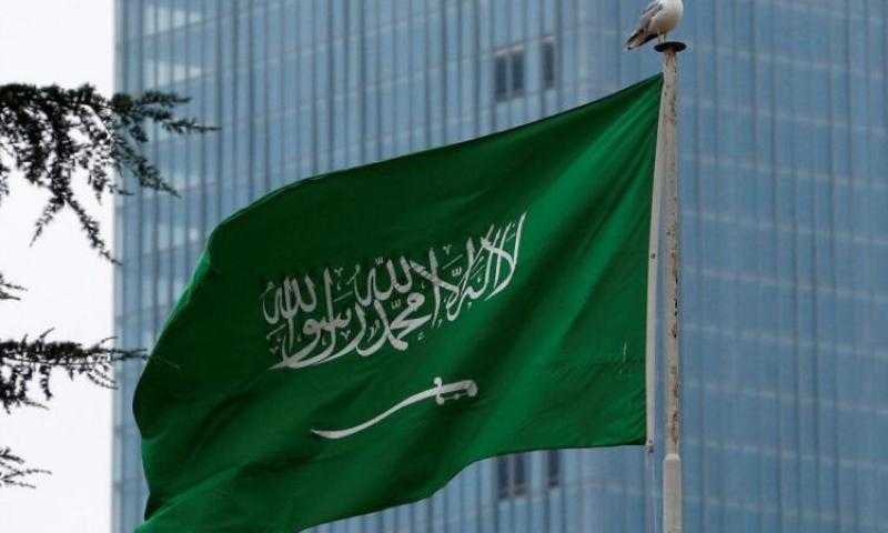 السعودية تسمح بسفر مواطنيها للخارج دون اشتراط التحصين بلقاح كورونا