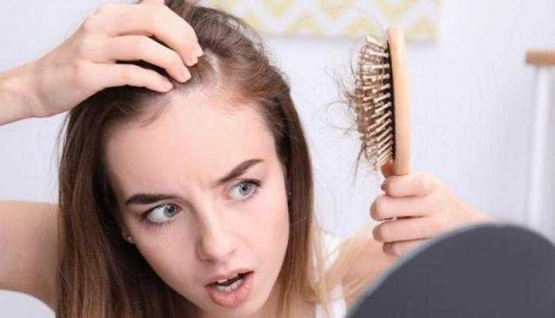 التوتر النفسي يهددك بتساقط الشعر.. تعرف على التفاصيل