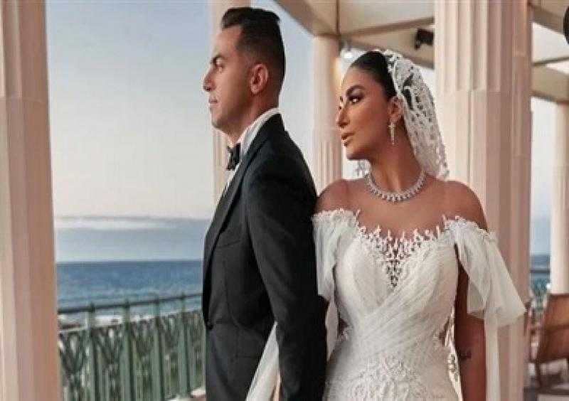 جوري بكر تنفي طلاقها: الأكونت اتهكر