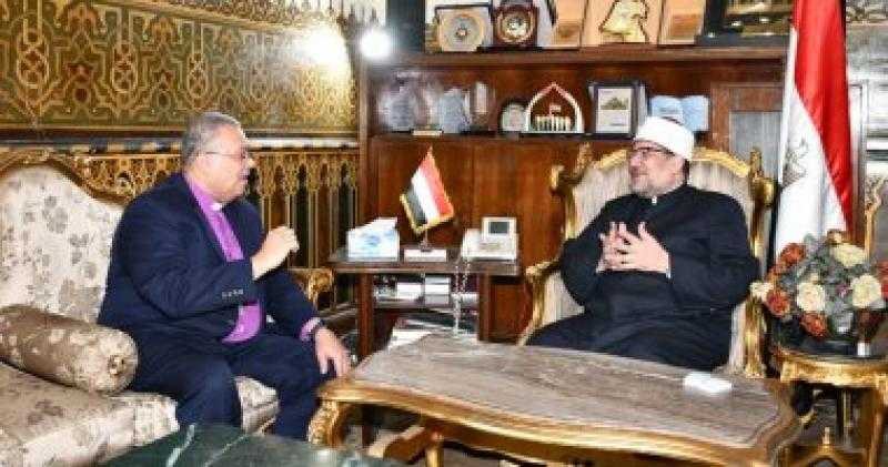 وزير الأوقاف يوجه الشكر للكنيسة الإنجيلية على مساهمتها في مشروع صكوك الأضاحي