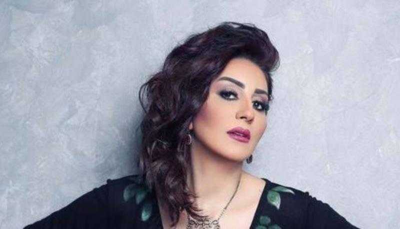 وفاء عامر: أنا وزوجي أصدقاء.. ومبغيرش عليه من الفنانات لأنهم سيدات فضليات