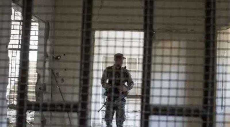 روسيا اليوم: هروب 25 سجينا من سجن العين بسوريا بينهم قيادات بارزة في داعش