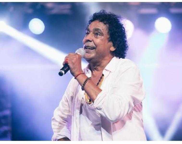 عبدالرحيم كمال يعتذر لمحبي الفنان محمد منير: كل محبوب يستحق الاحترام