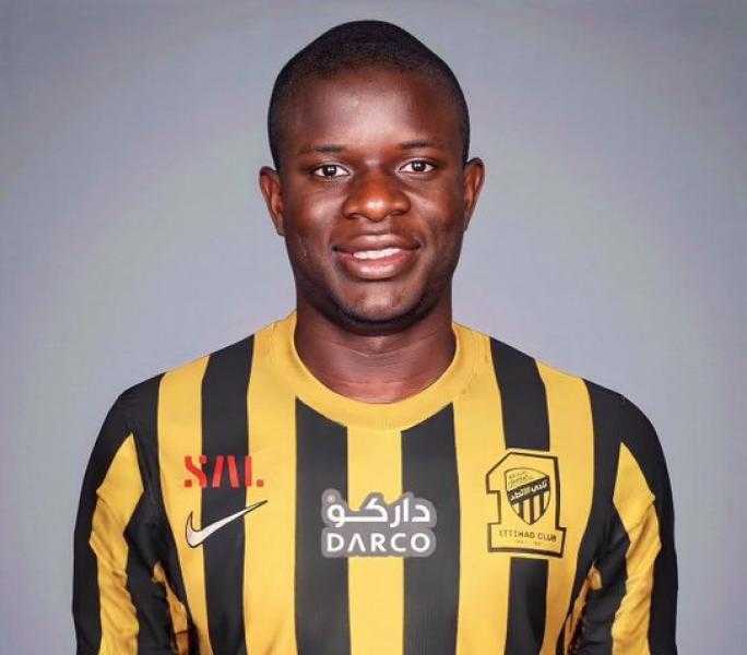 اتحاد جدة يستعد للإعلان عن صفقة كانتي بعد اجتيازه الكشف الطبي