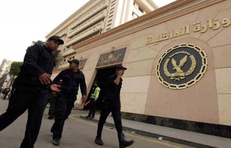 حقيقة ادعاء سيدة بتعرض شقيقها المحتجز لسوء معاملة داخل محبسه بأسيوط