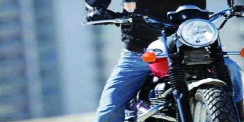 ضبط شخصين سرقا دراجة نارية من أمام أحد المحال بالزقازيق
