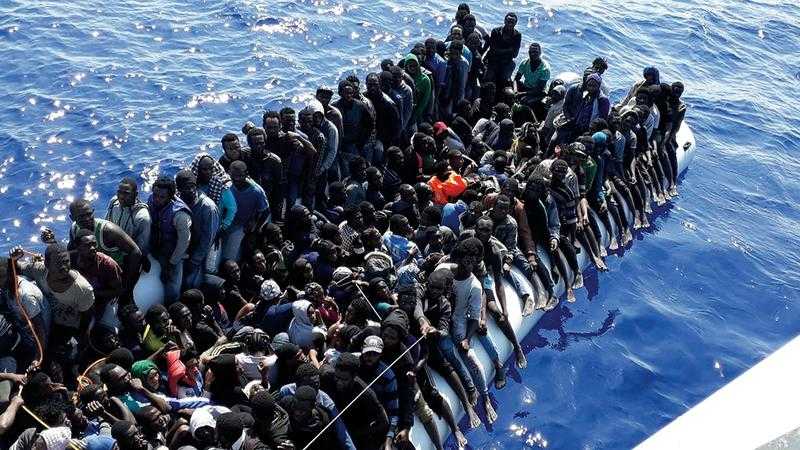 فرقاطة وسفينة روسيتان تنقذان 68 شخصا في البحر المتوسط