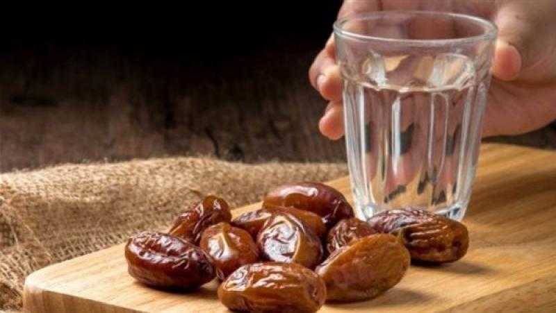 مع بدء العشر الأوائل من ذي الحجة .. نصائح للصائمين للتغلب على ارتفاع درجات الحرارة