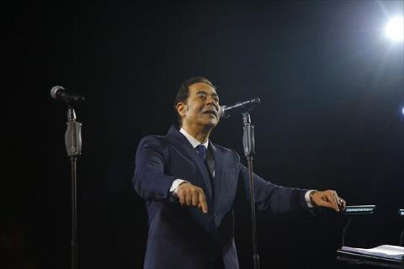 خط أحمر