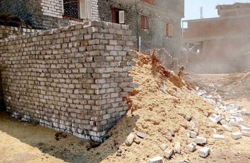 إزالة 5 حالات تعدٍ على أراضٍ زراعية بـ”إطسا” في الفيوم