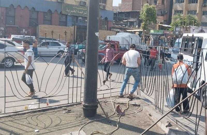 إصلاح سور تمثال الموسيقار محمد عبدالوهاب في حي باب الشعرية