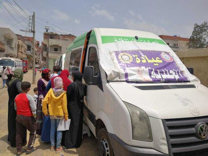 قافلة علاجية تخدم المرضى الأولى بالرعاية في 4 قرى بالغربية