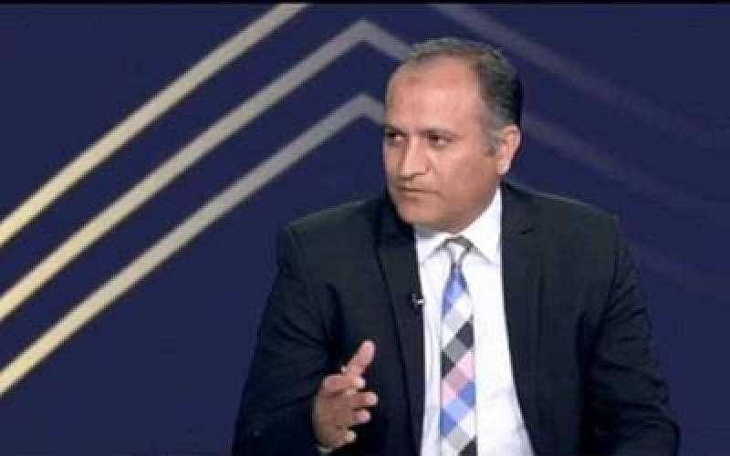 أستاذ تكنولوجيا حيوية يحذر من ظهور أسماك القرش بكثرة خلال الصيف القادم.. فيديو