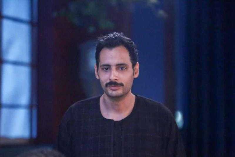«حامد الشراب» ينتهي من تصوير مسلسل ”رووف كافيه” | صور
