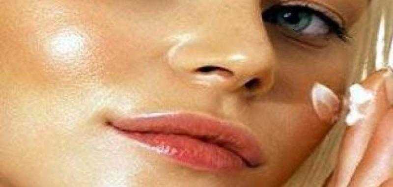 8 خطوات لجمال بشرتك الدهنية