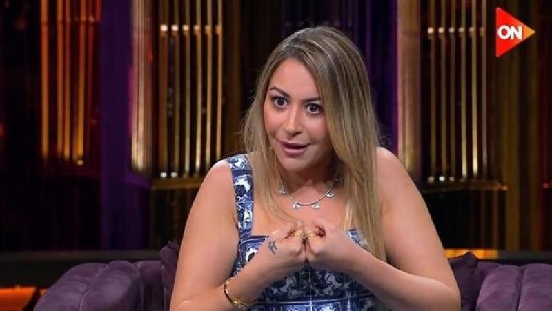 منة شلبي تروي تفاصيل خلافها مع هند صبري: مكانش فيه بينا حب
