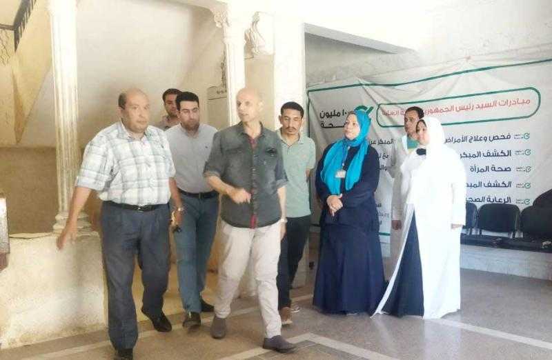 وكيل الصحة بالشرقية يتابع فرق عمل الفرق الطبية المشاركة في ”100 يوم صحة”