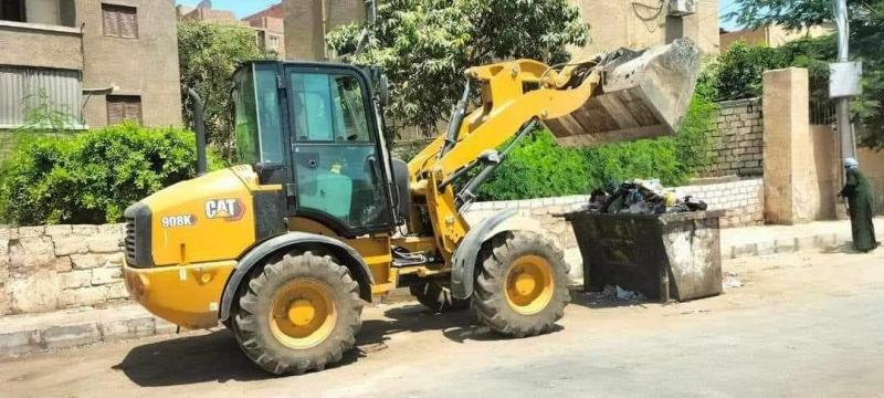 الوحدات المحلية بالمنيا تواصل جهودها في حملات النظافة خلال إجازة العيد | صور