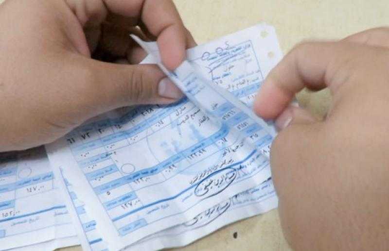 ضبط عامل نظافة انتحل صفة محصل كهرباء للنصب على المواطنين بمركز ساقلته