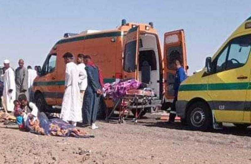 محافظ أسوان يكلف المسئولين بسرعة التعامل مع حادث طريق ”مرسى علم - إدفو”