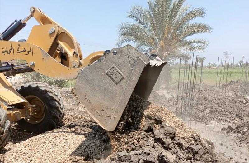 محافظ أسيوط: إزالة فورية لـ 13 حالة تعدٍ على أراضٍ زراعية ومخالفات بناء