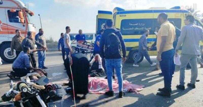 إصابة 4 أشخاص في حادث تصادم سيارتين أعلى الطريق الدائري بالوراق