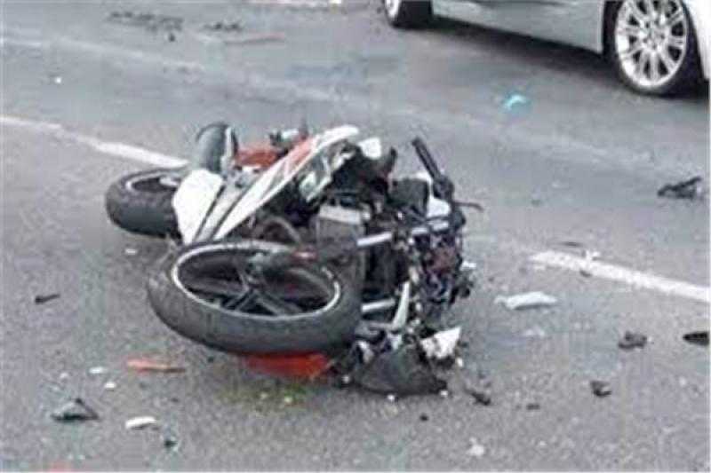مصرع شاب وإصابة آخر في حادث انقلاب موتوسيكل على طريق المعصرة بالدقهلية