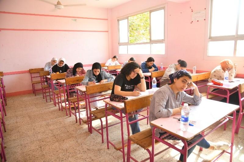 عمليات التعليم بكفر الشيخ: انتظام أداء امتحان الإستاتيكا للثانوية العامة