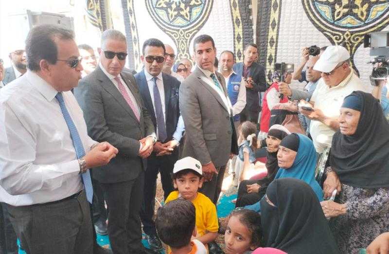 خالد عبد الغفار يتفقد مبادرة ”100 يوم صحة” بالفيوم | صور