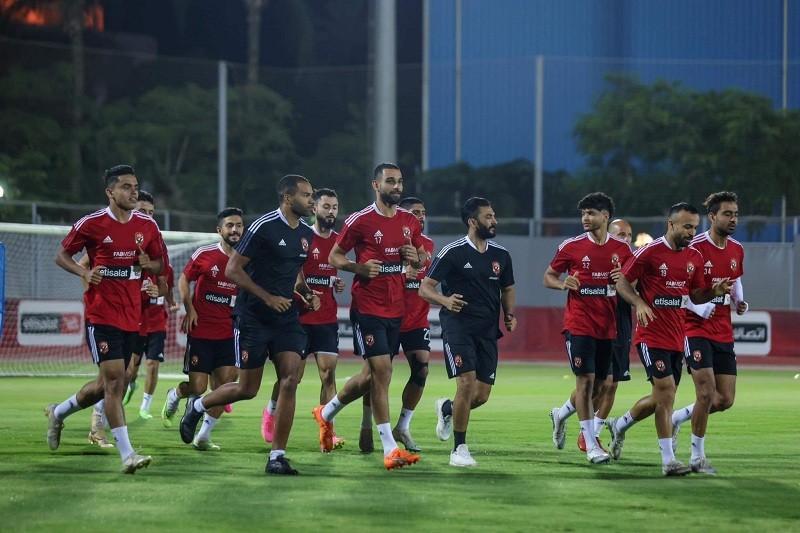 الأهلي يخوض مرانه الأخير استعدادًا لمواجهة الإسماعيلي