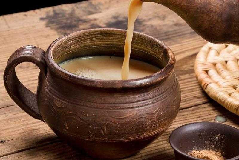 شاي كرك بالهيل والزعفران
