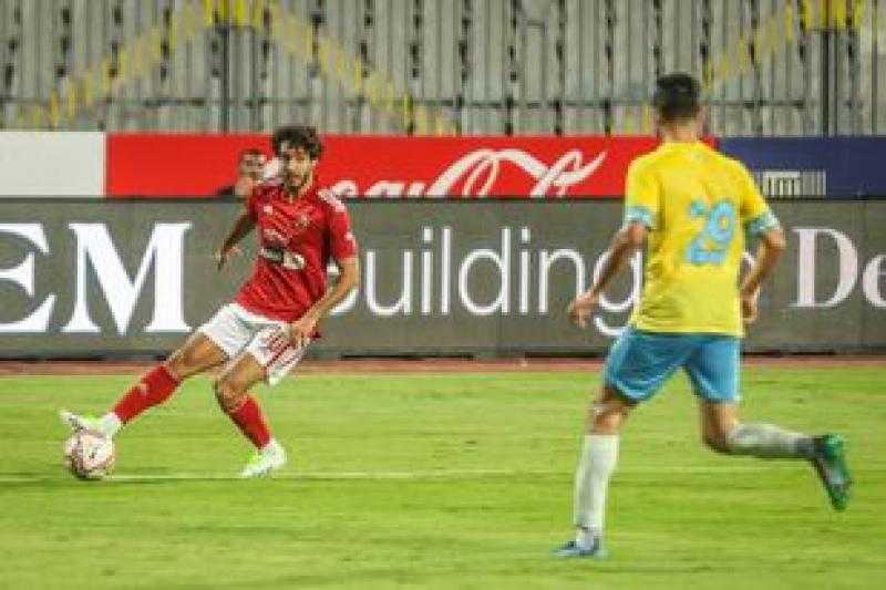 أحمد العجوز: «لا بد من محاكمة حكم الفيديو في مباراة الأهلي بتهمة التزوير»