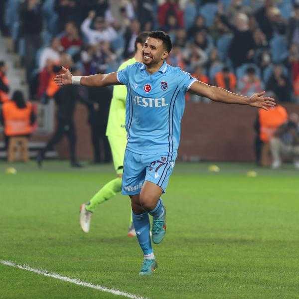 تريزيجيه: كنت قريبا من اللعب باسم قطر.. ولن ألعب في مصر سوى للأهلي