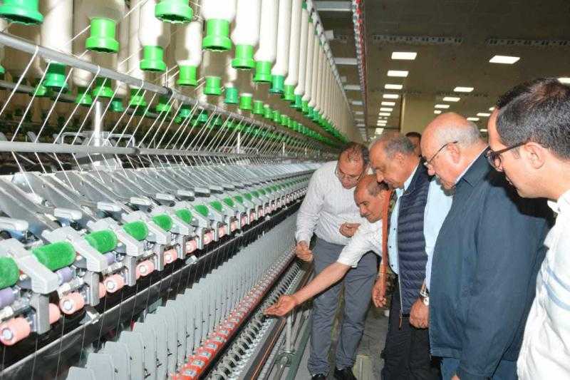 وزير قطاع الأعمال يتابع مراحل التشغيل التجريبي لمصنع ”غزل 4” بالمحلة الكبرى