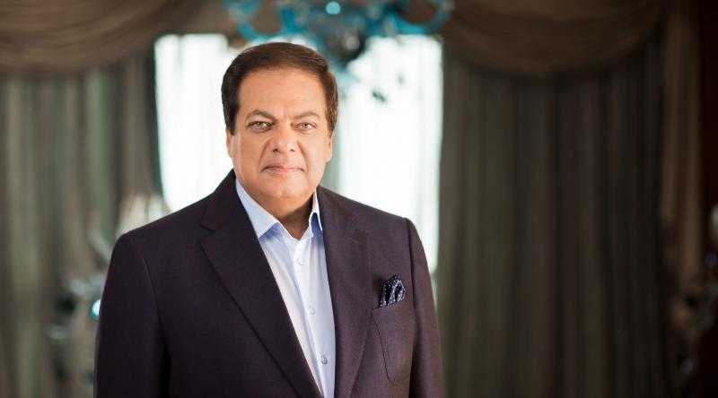رسائل قوية لـ أبو العينين عن مصر الحديثة بحضور 700 شخصية مؤثرة في أوروبا .. فيديو