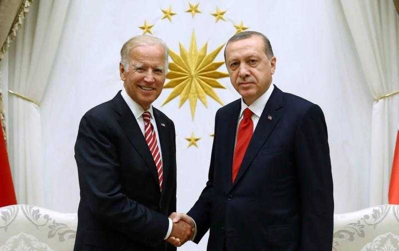 أردوغان وبايدن يناقشان عضوية أوكرانيا والسويد في الناتو